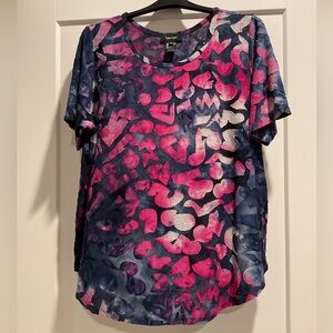 Karen Kane Vibrant Pink & Blue Short Sleeve Top Shirttail 2X